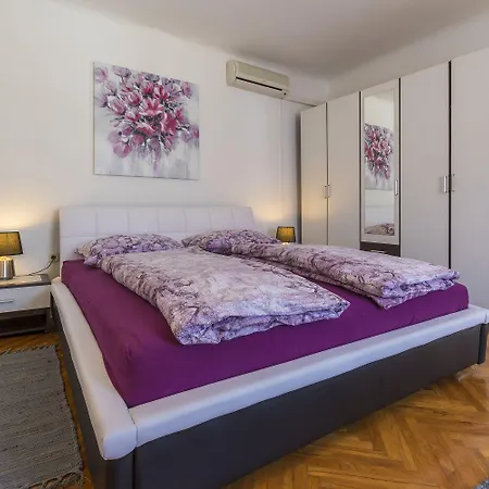 Hébergement de vacances Nur 100 Meter Zum Sandstrand Mit Mediterranem Garten Crikvenica