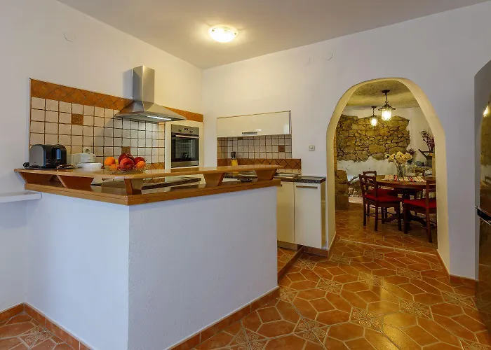 Nur 100 Meter Zum Sandstrand Mit Mediterranem Garten * Crikvenica