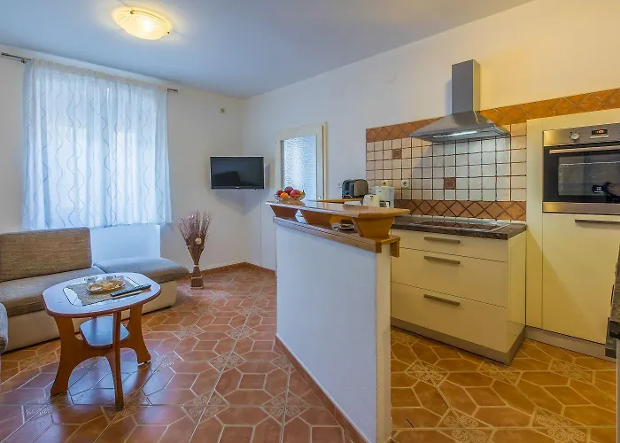 Nur 100 Meter Zum Sandstrand Mit Mediterranem Garten Prázdninový dům