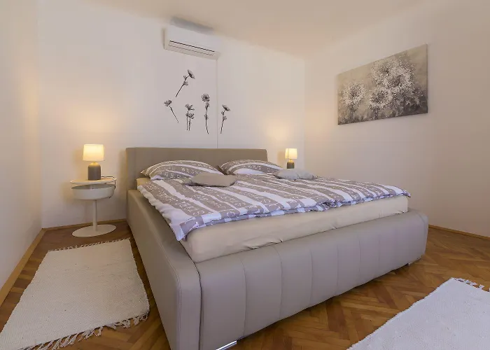 Hébergement de vacances Nur 100 Meter Zum Sandstrand Mit Mediterranem Garten Crikvenica