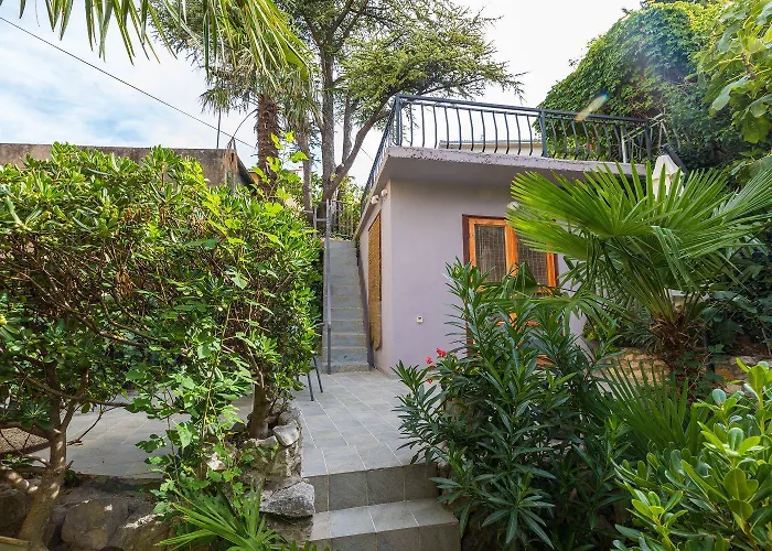 Nur 100 Meter Zum Sandstrand Mit Mediterranem Garten Prázdninový dům Crikvenica