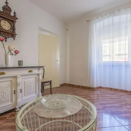 Nur 100 Meter Zum Sandstrand Mit Mediterranem Garten Hébergement de vacances *