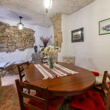 Hébergement de vacances Nur 100 Meter Zum Sandstrand Mit Mediterranem Garten Crikvenica