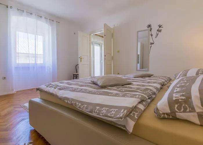 Nur 100 Meter Zum Sandstrand Mit Mediterranem Garten